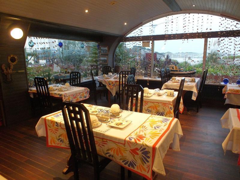 Hotel - Restaurant - Salon De The Le Beausejour Trégastel Εξωτερικό φωτογραφία