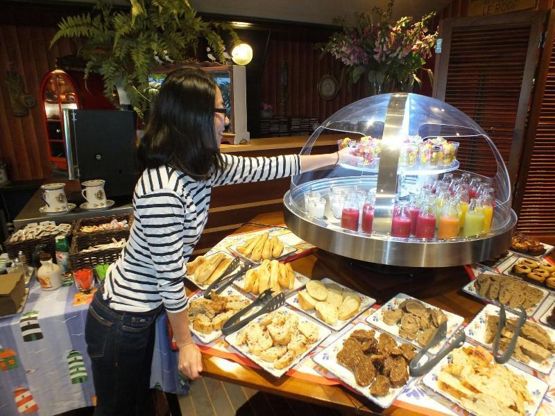Hotel - Restaurant - Salon De The Le Beausejour Trégastel Εξωτερικό φωτογραφία