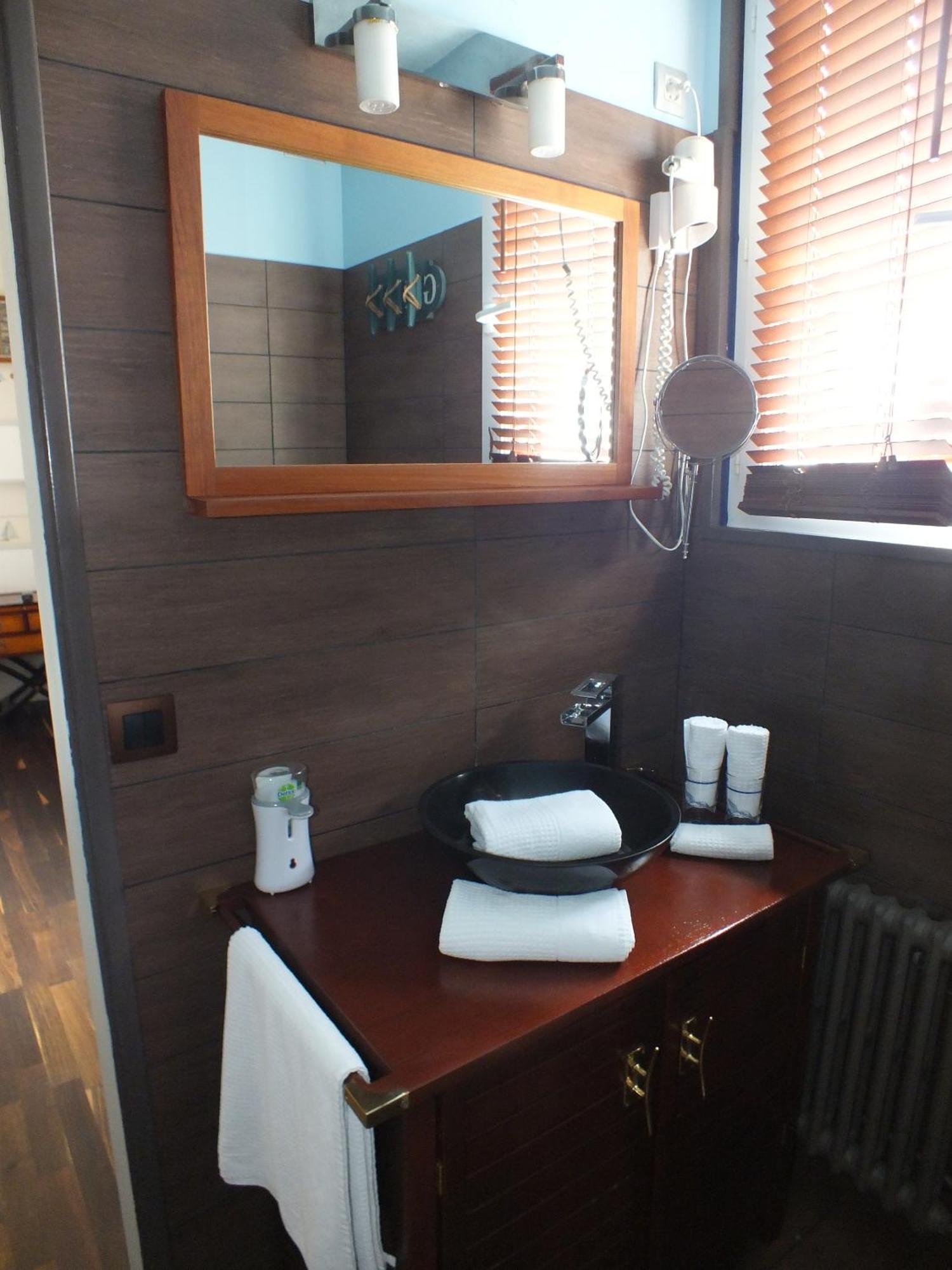 Hotel - Restaurant - Salon De The Le Beausejour Trégastel Δωμάτιο φωτογραφία